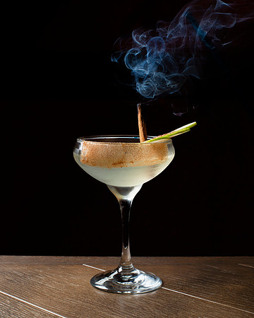 ClarifiedPearMartini002