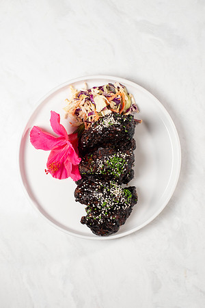 BlackGardenChickenWings008