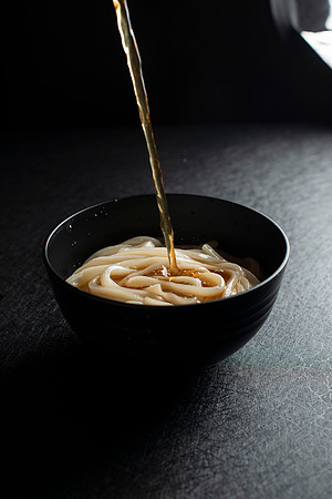 UDON_HR_002
