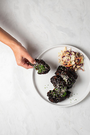 BlackGardenChickenWings005
