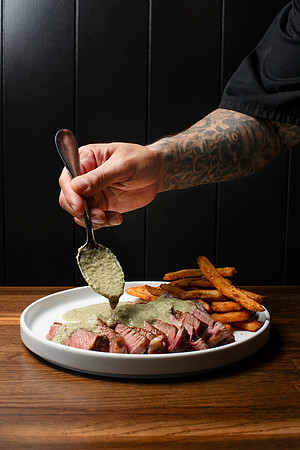 SteakFrites008