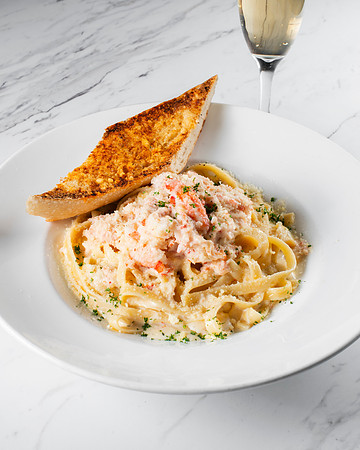 FettuccineAlfredoWithCrab006