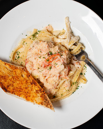 FettuccineAlfredoWithCrab013