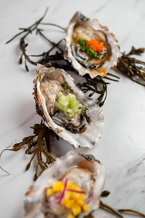 OysterTrio001