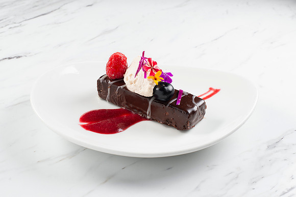 ChocolateFlourlessCakeWithCocktail_005