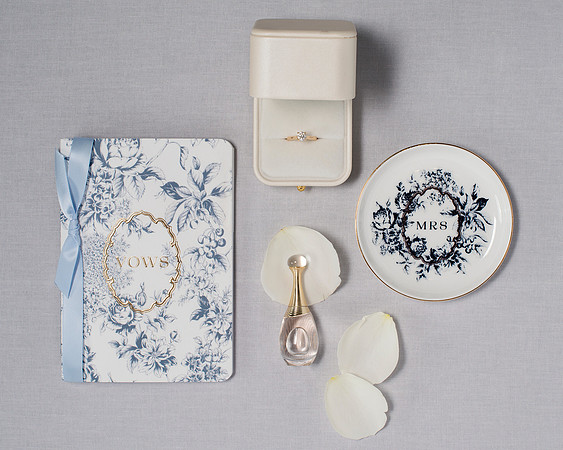 Occasions_FlatLay_EmilyDavis