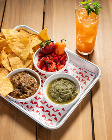 ChipsAndSalsa008