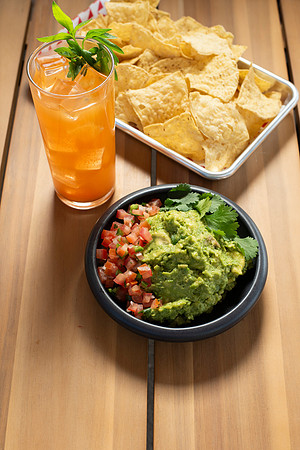 ChipsAndGuacamole002