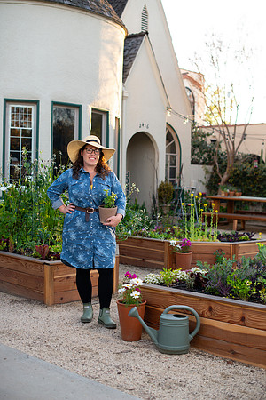 FEAT_May2021_HeirloomPotager__AshleyIrene_014