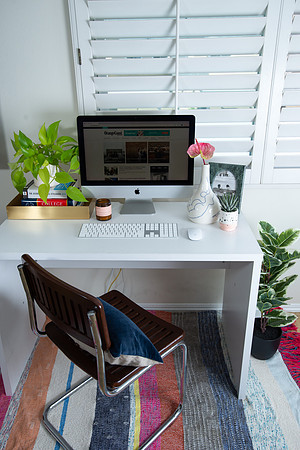 FEAT_May21_AtHomeOffice_EJD_006