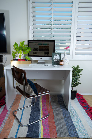 FEAT_May21_AtHomeOffice_EJD_003