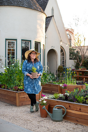 FEAT_May2021_HeirloomPotager__AshleyIrene_010