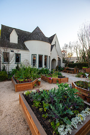 FEAT_May2021_HeirloomPotager__AshleyIrene_045