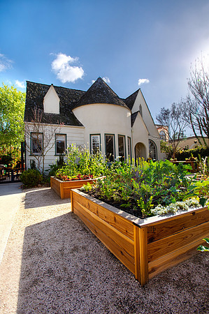 FEAT_May2021_HeirloomPotager__AshleyIrene_047