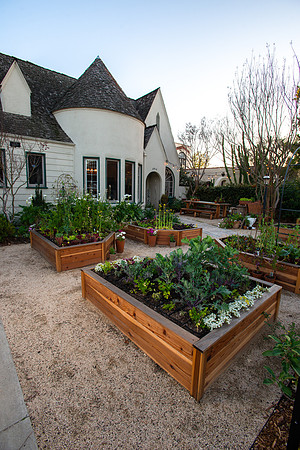 FEAT_May2021_HeirloomPotager__AshleyIrene_043