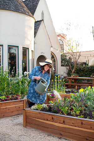 FEAT_May2021_HeirloomPotager__AshleyIrene_005