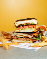 AdoboChickenBreastPambazoSandwich003
