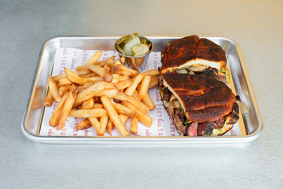 SkirtSteakPambazoSandwich002