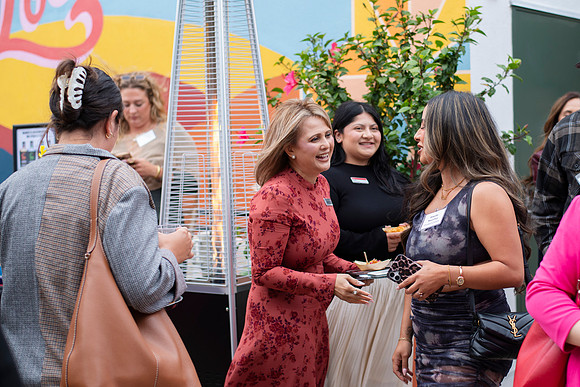 FloraLocaOpening_027