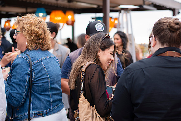 FloraLocaOpening_030