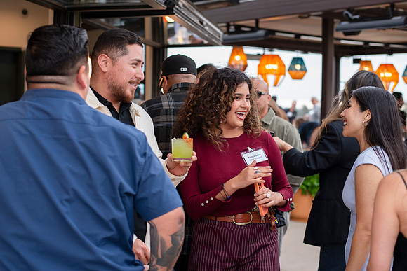 FloraLocaOpening_035