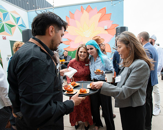 FloraLocaOpening_040