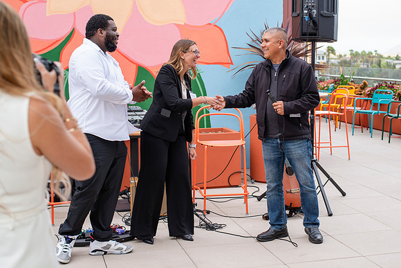 FloraLocaOpening_076