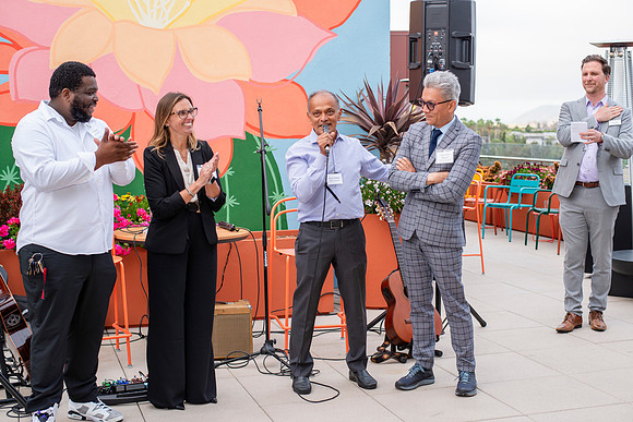 FloraLocaOpening_091