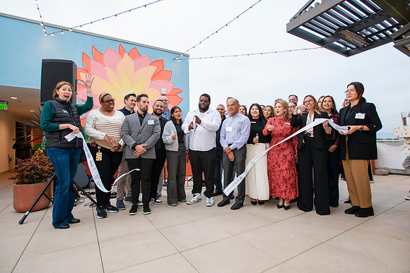 FloraLocaOpening_107