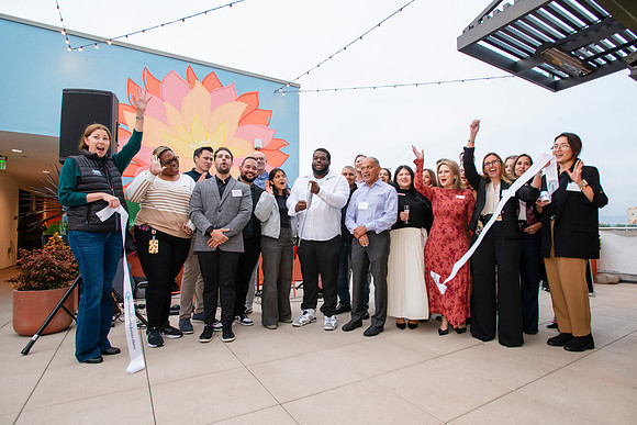 FloraLocaOpening_108