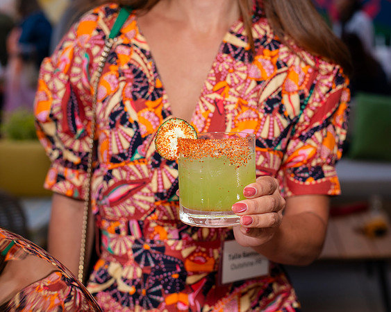 FloraLocaOpening_128