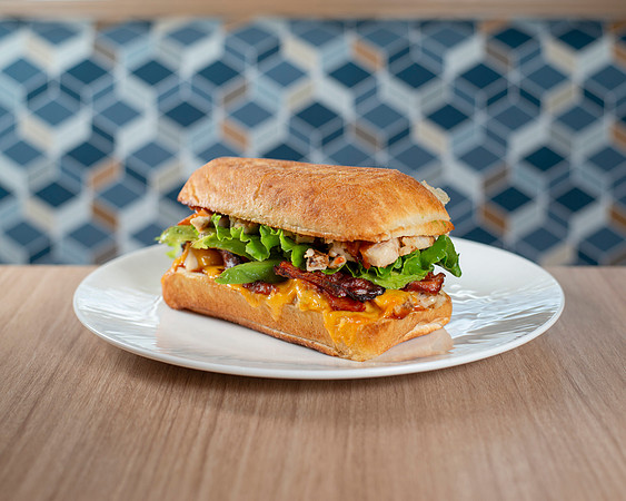 ChipotleChickenAvocadoSandwich002