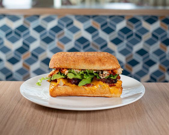 ChipotleChickenAvocadoSandwich001