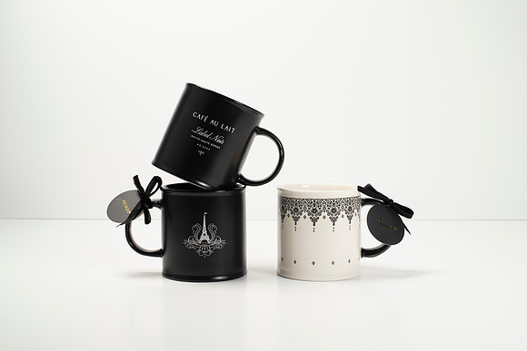 BlackAndWhiteMugs_004
