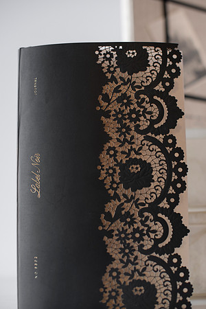 NoirRomanceDetails_007
