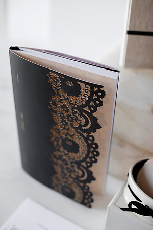 NoirRomanceDetails_009