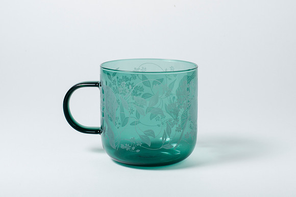 GlassMug_OverheadLight_002