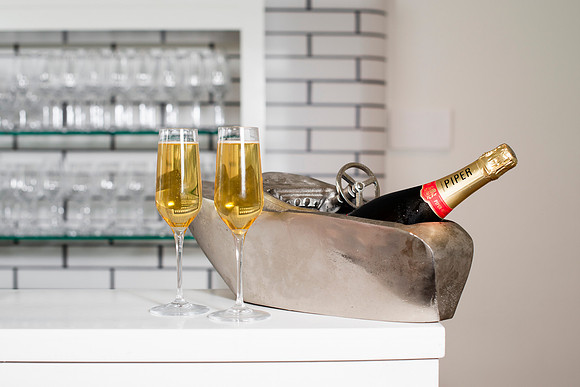LuxuryHostedBar022