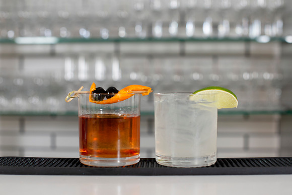 LuxuryHostedBar021