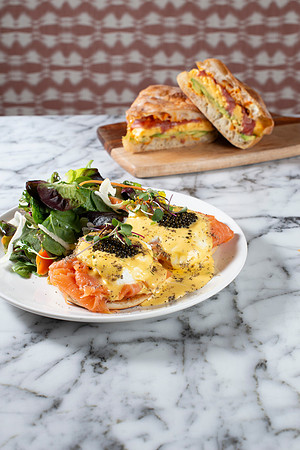 TruffleEggsBenedict012
