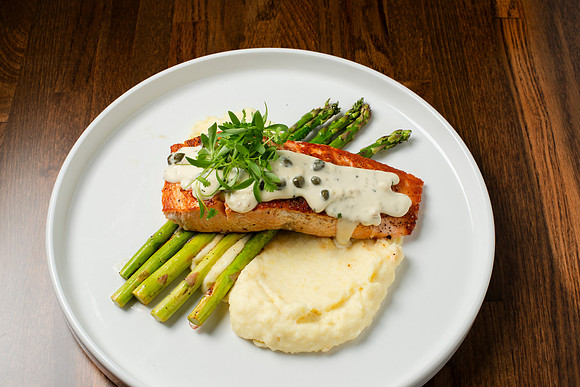 PanSearedScottishSalmon014
