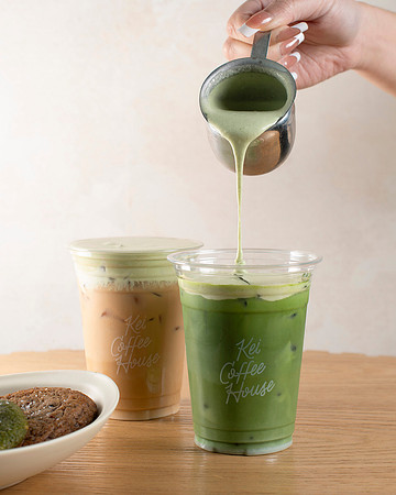 KEICoffeeHouse_028_BLUR_CROP