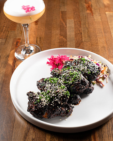 BlackGardenChickenWings024
