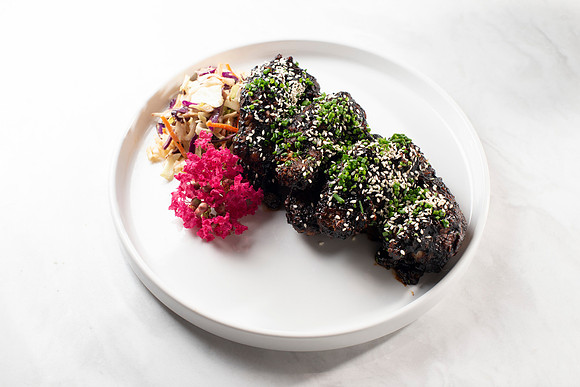 BlackGardenChickenWings014