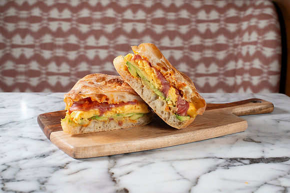 BreakfastSandwich008