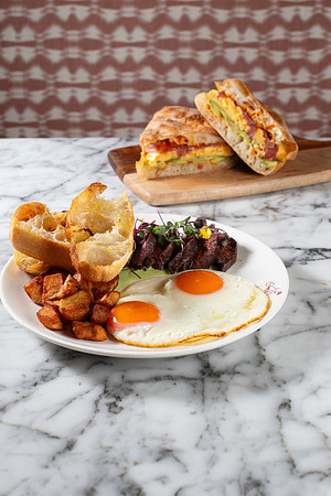 WebRes_SteakAndEggs011