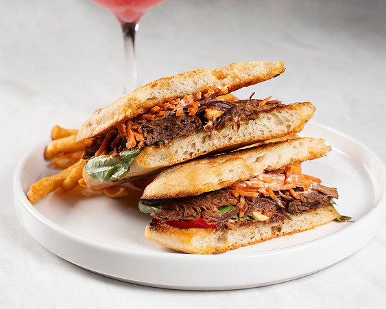 ThaiBasilSteakSandwich007