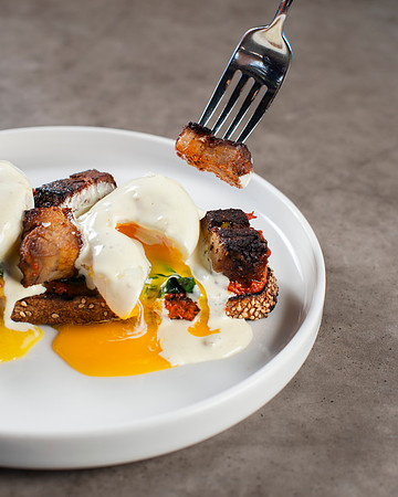 PorkBellyBenedict 009