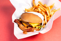 BaconCoveDeluxe004