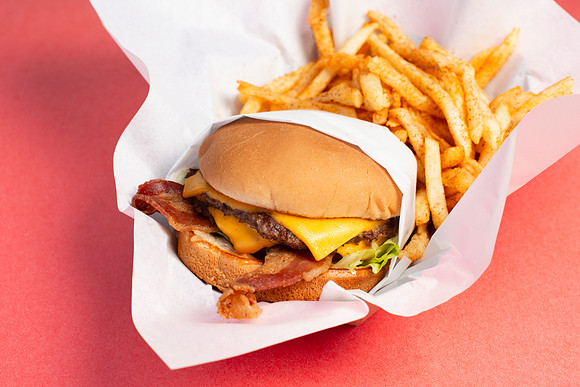 BaconCoveDeluxe004